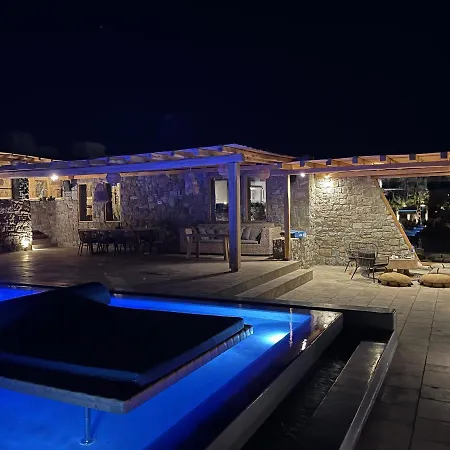 Sapphire Black * Glastros (Mykonos)