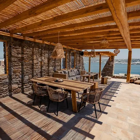 Villa Sapphire Black